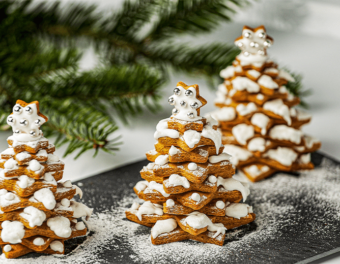 Illustration de l'article « Gourmandise de Noël : le sapin en biscuits à la cannelle »