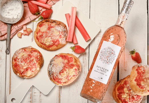 Illustration de l'article « Alerte gourmandise : brioches fraise/rhubarbe »