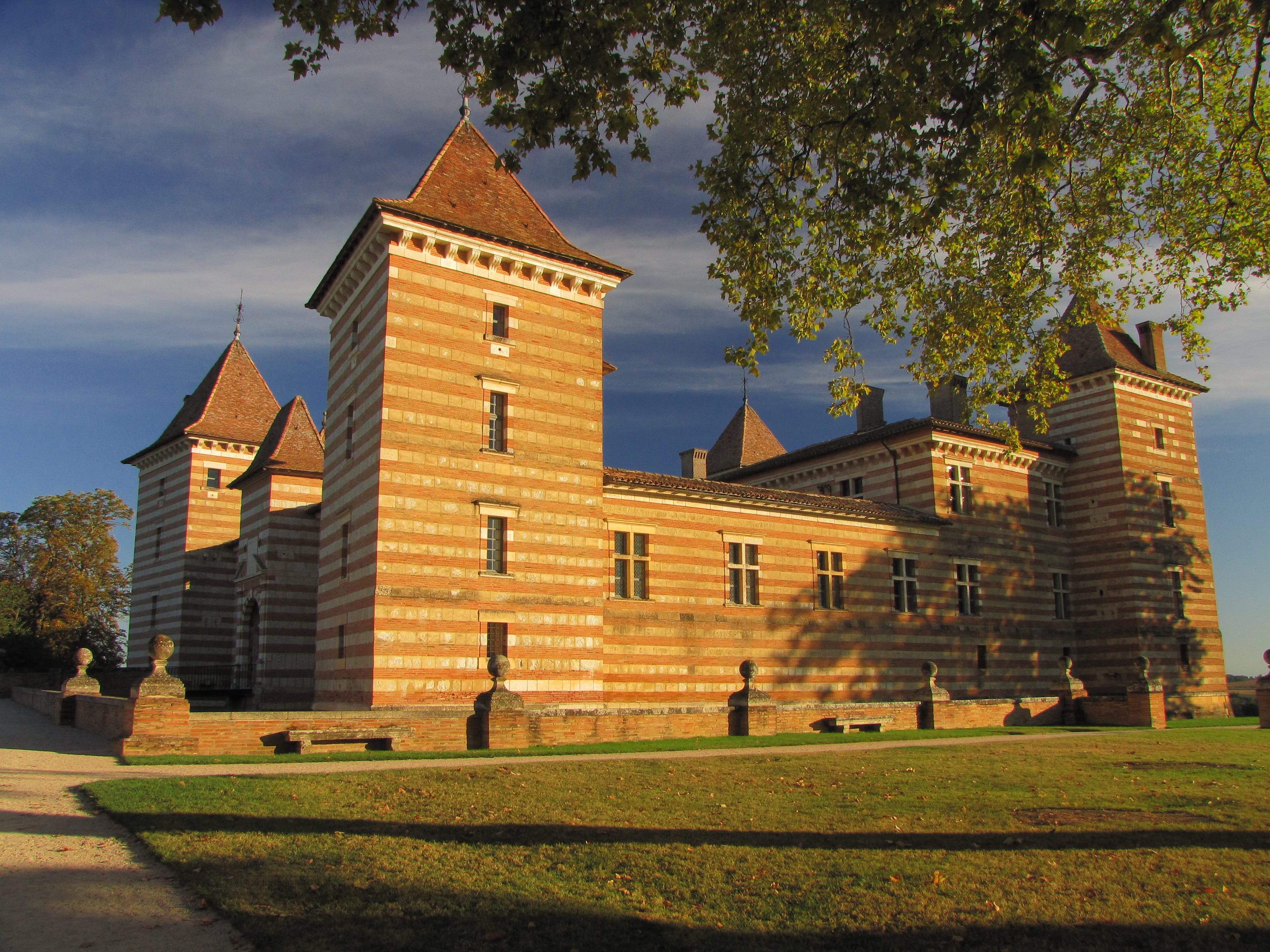 Chateau de Laréole