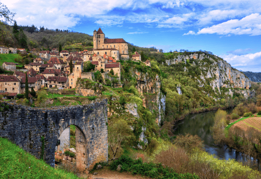 Illustration de l'article « Entre vignes, randonnées et villages perchés »