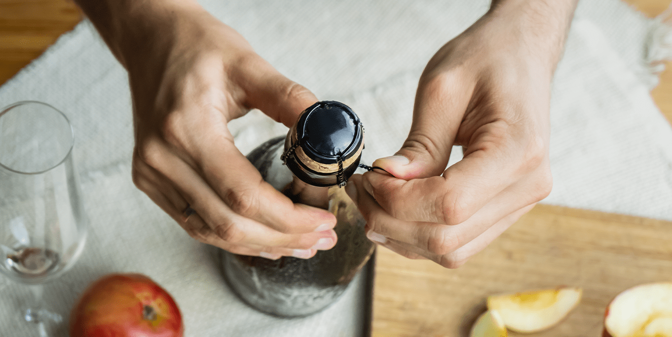 Illustration de l'astuce « À quel moment faut-il sortir et ouvrir sa bouteille avant dégustation ? »