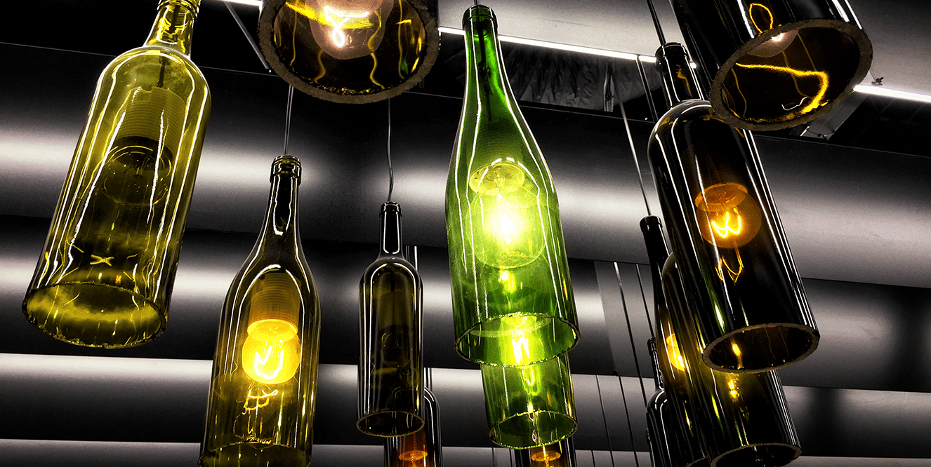 Illustration de l'astuce « 4 idées originales pour recycler ses bouteilles en verre »