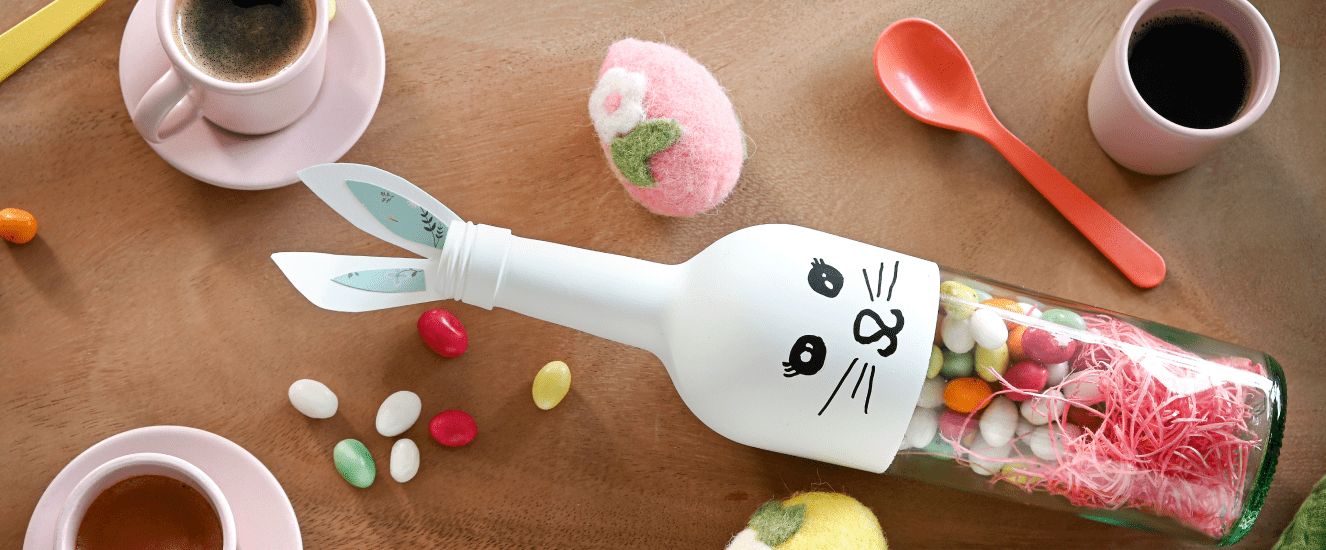 Illustration de l'astuce « DIY : bouteille du Lapin de Pâques »