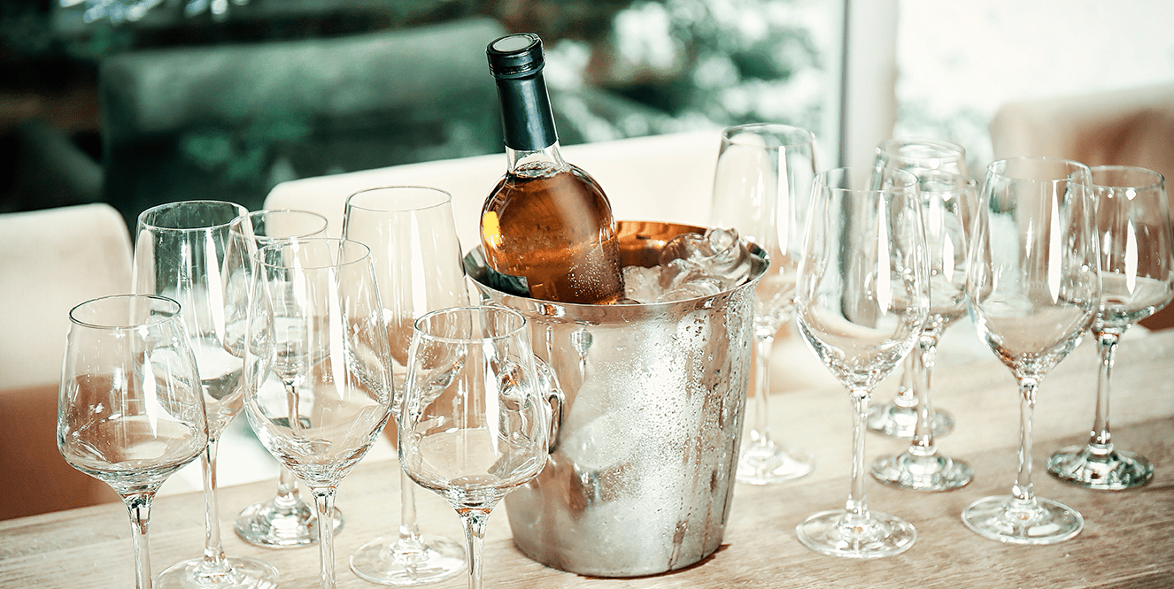 Illustration de l'astuce « 4 méthodes pour refroidir son vin en été ! »