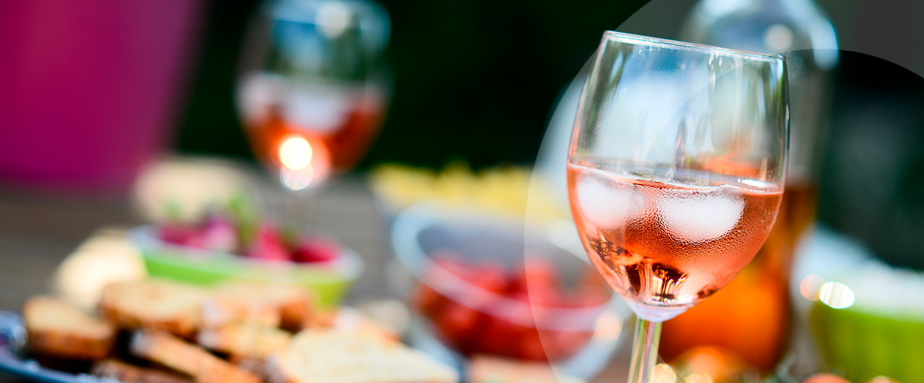 Illustration de l'astuce « Vin et glaçon : font-ils bon ménage ? » (visuel 1)