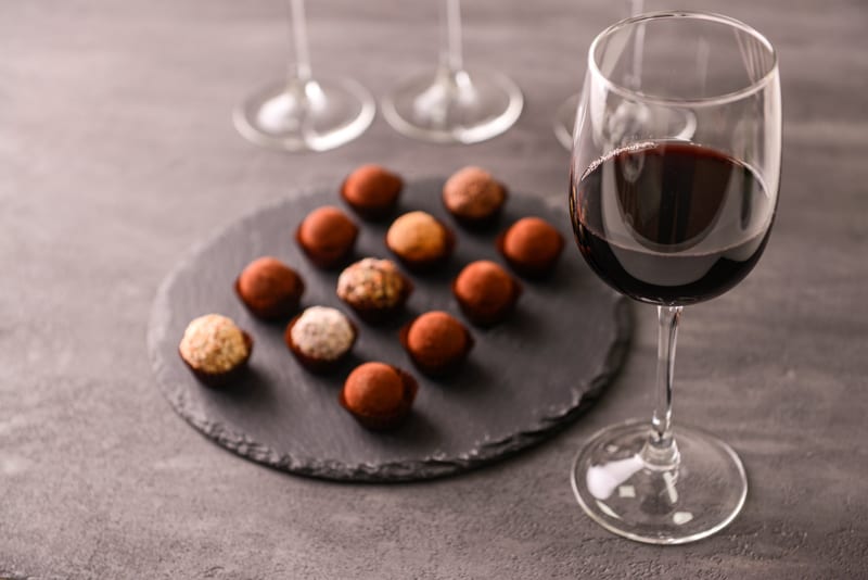 Illustration de l'astuce « Accorder vin et chocolat pour Pâques : et pourquoi pas ? »